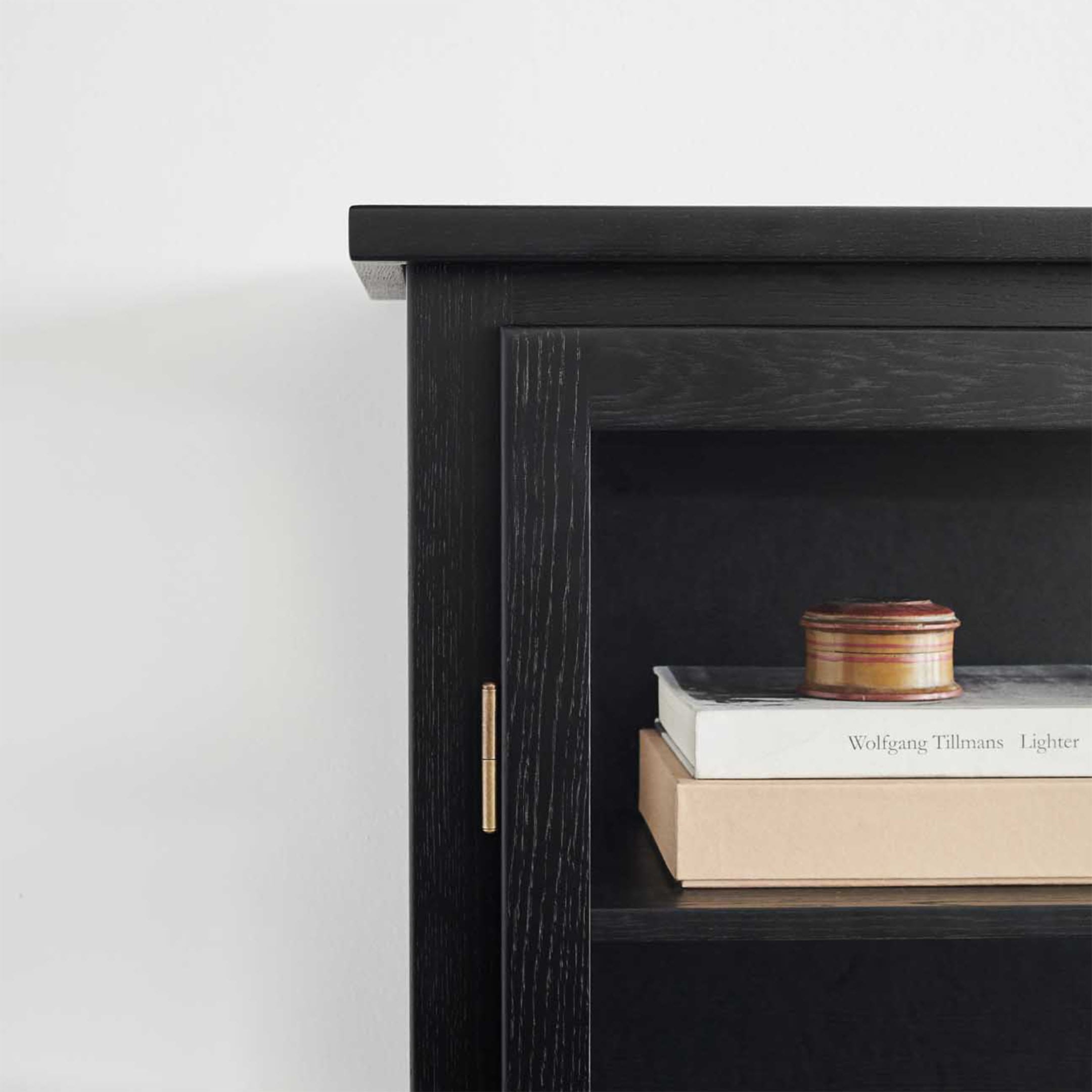 Lindebjerg Design Dark Oak N2 Top Profile Lindebjerg Design Dark Oak N2 Top Profile